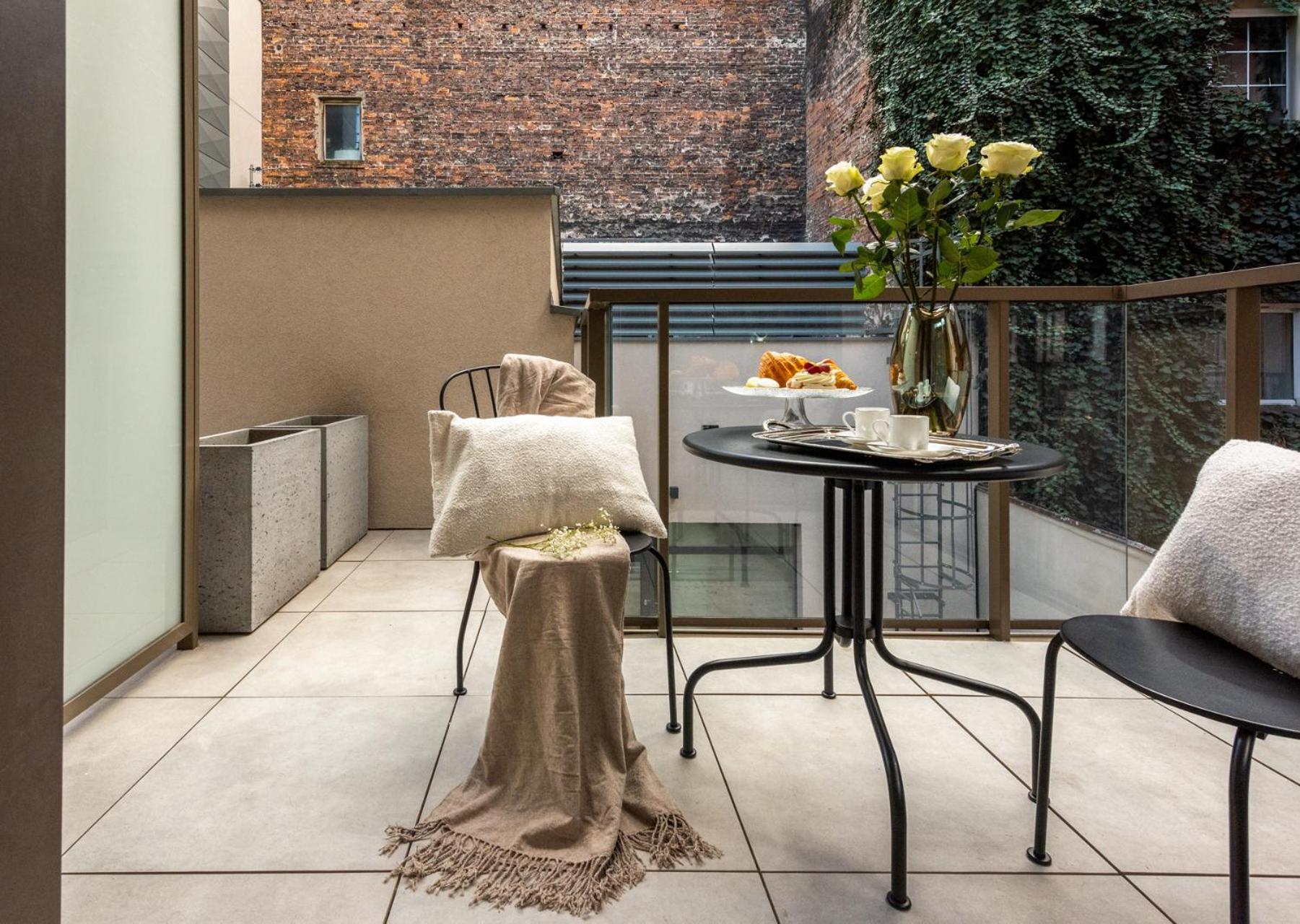 Aurum Apartment