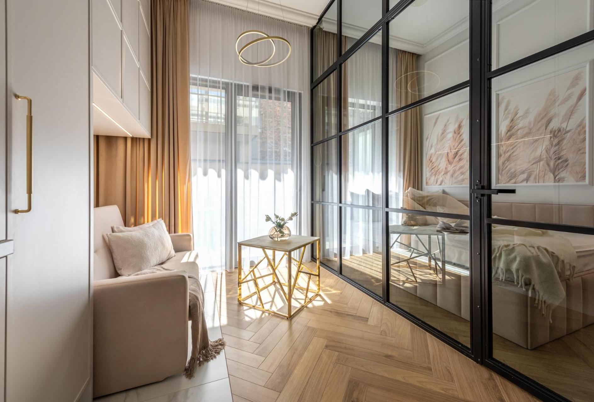 Aurum Apartment *