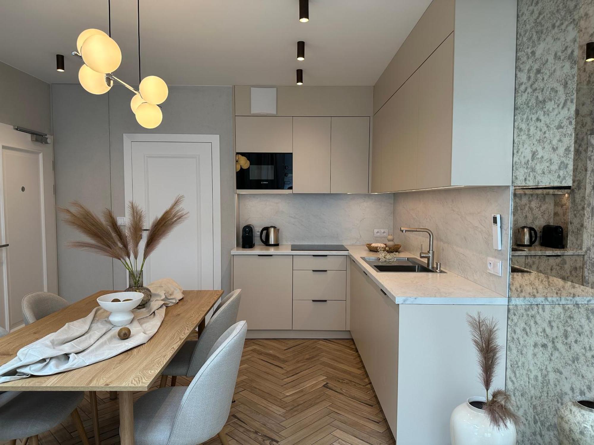 Aurum Apartment