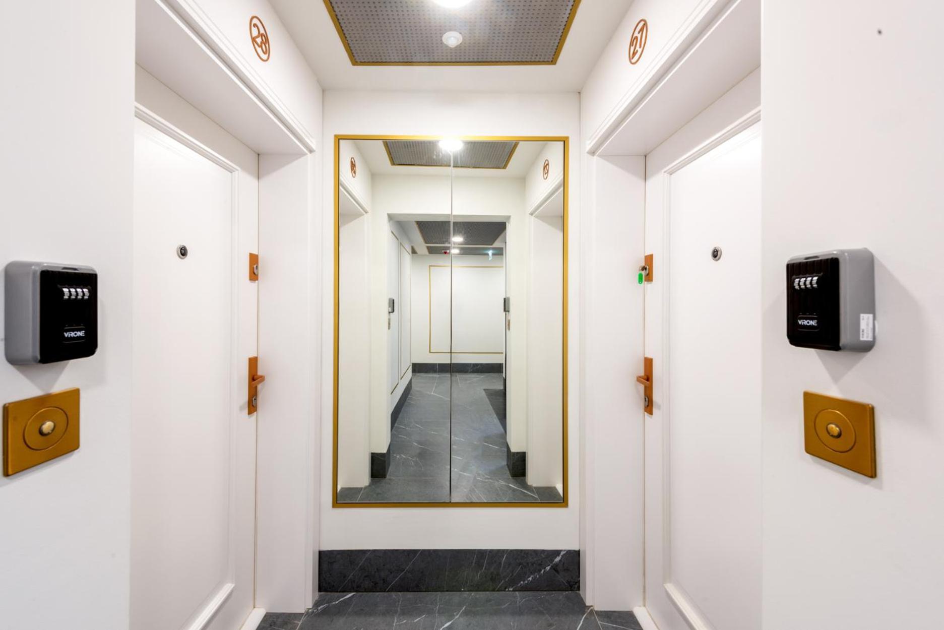 Aurum Apartment *